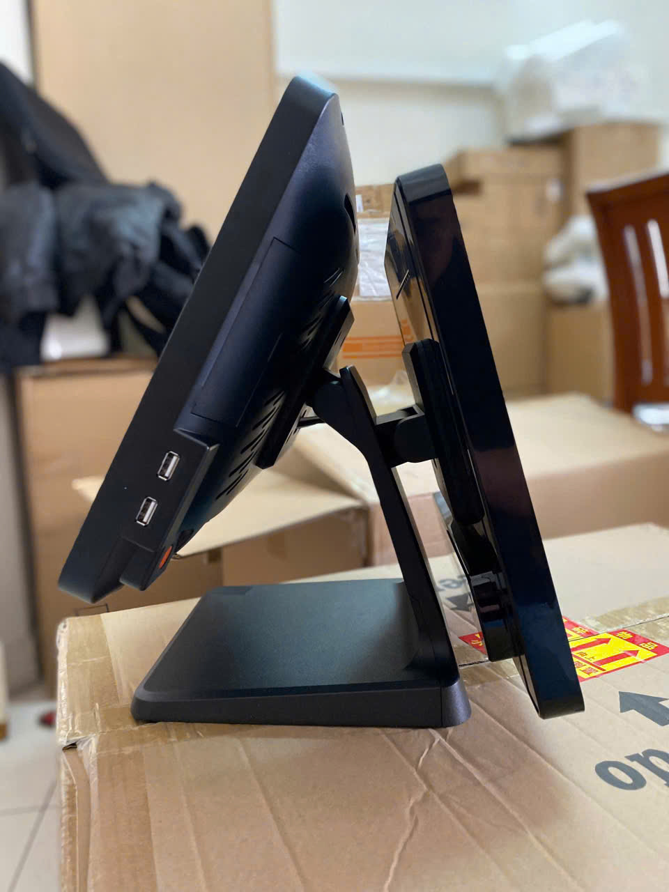 Máy Pos 2 màn hình W12D (Core i5/ 6GB 128SSD)